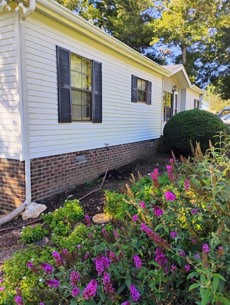 Expert yard maintenance for homes across Sophia, NC - Beez Landscaping and Handyman Service