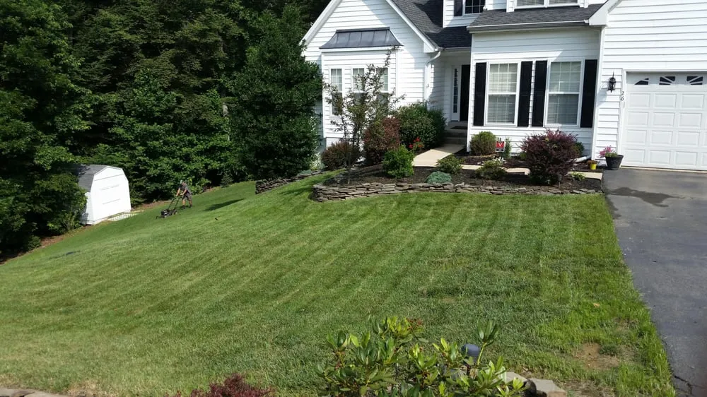 Professional garden landscaping in Spotsylvania, VA by Before & After Home Improvment LLC