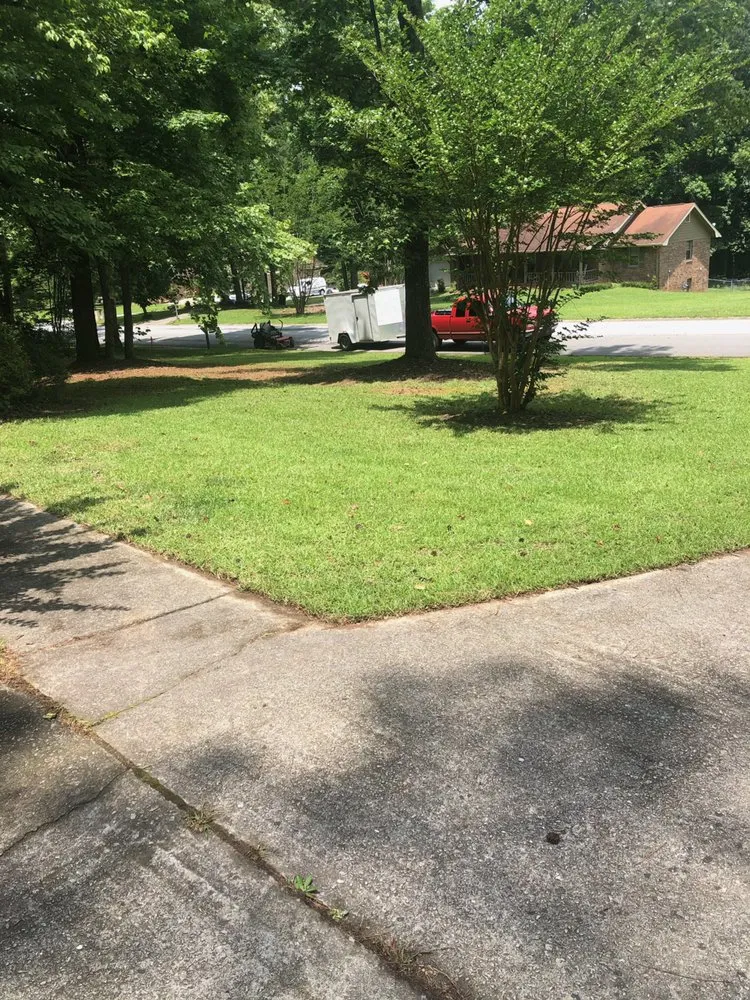 Affordable lawn mowing service experts serving Fayetteville, GA - Before And After Lawn Care