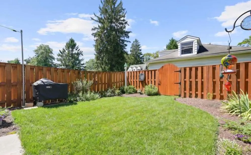 Affordable yard cleanup service experts serving Bel Air, MD - Bel Air Lawn Care