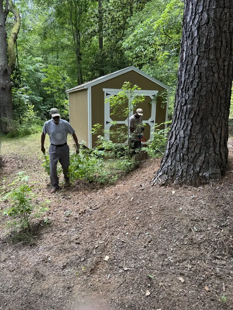 Reliable yard maintenance experts serving Sanford, NC - Belk in a Box