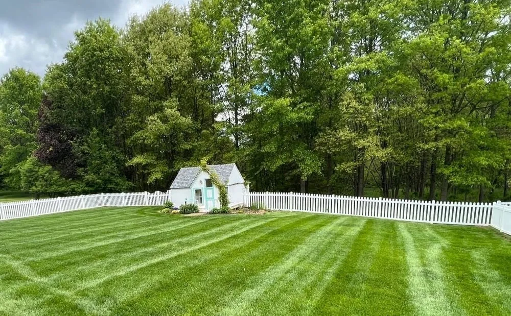 Top-rated lawn mowing service experts serving Sykesville, MD - Bell Enterprise