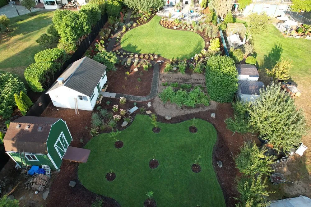 Local yard maintenance for beautiful yards across Salem, OR - Bell Gardens Landscape