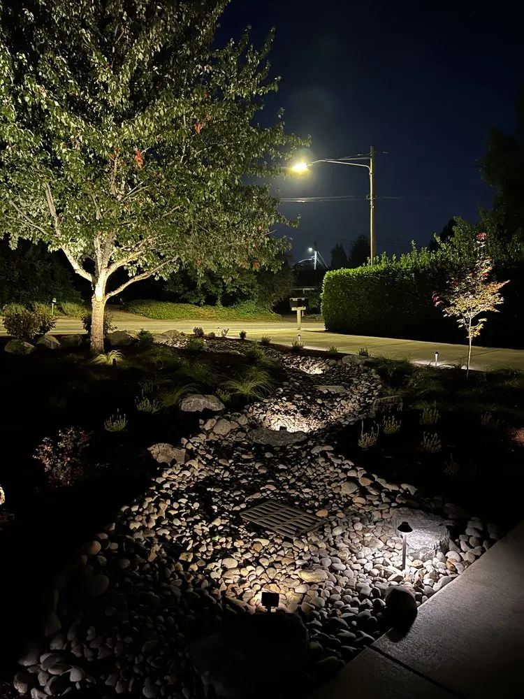 Expert yard maintenance for beautiful yards in Salem, OR by Bell Gardens Landscape