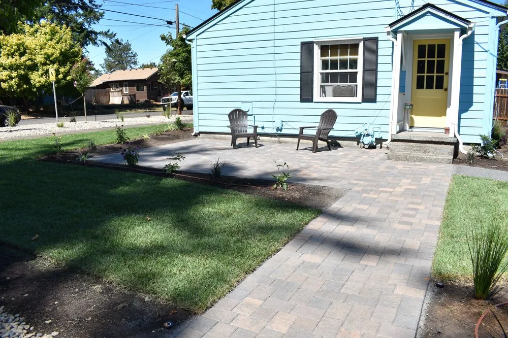 Expert residential landscaping for year-round maintenance in Salem, OR by Bell Gardens Landscape