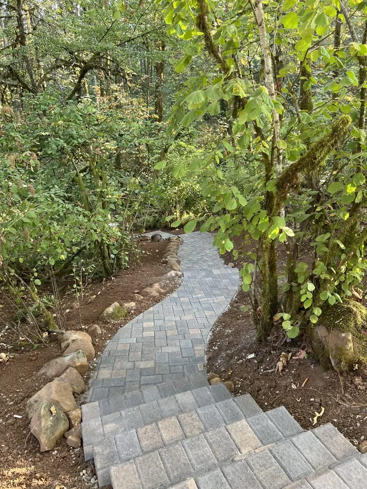 Local lawn care service with custom design across Salem, OR - Bell Gardens Landscape