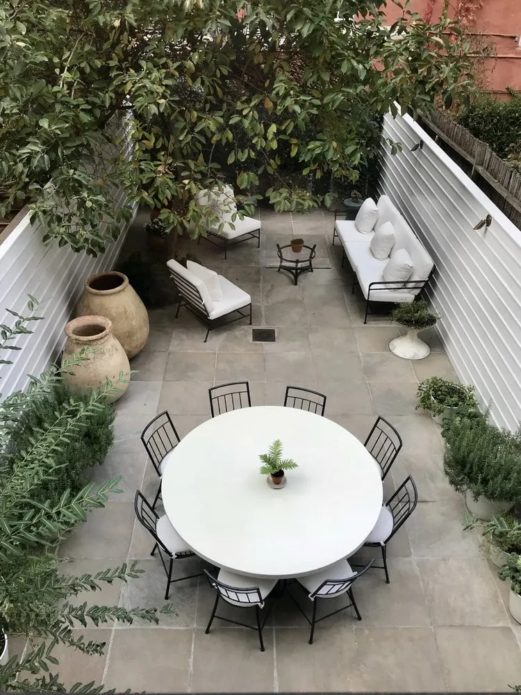 Custom lawn care service experts serving New York, NY - Bella Gardens