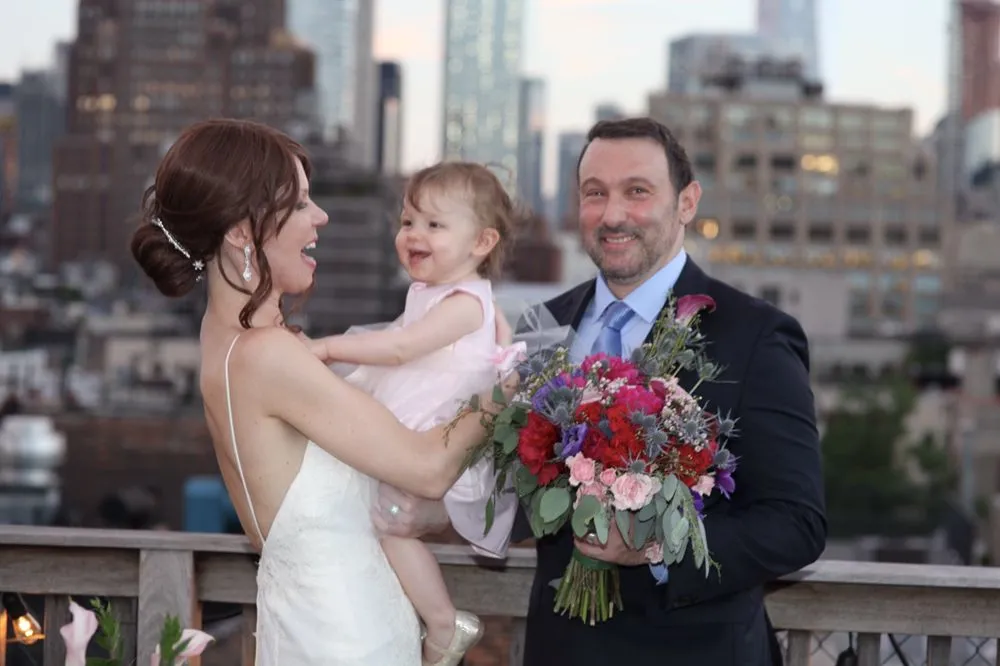 Affordable lawn mowing service experts serving New York, NY - Bella Gardens