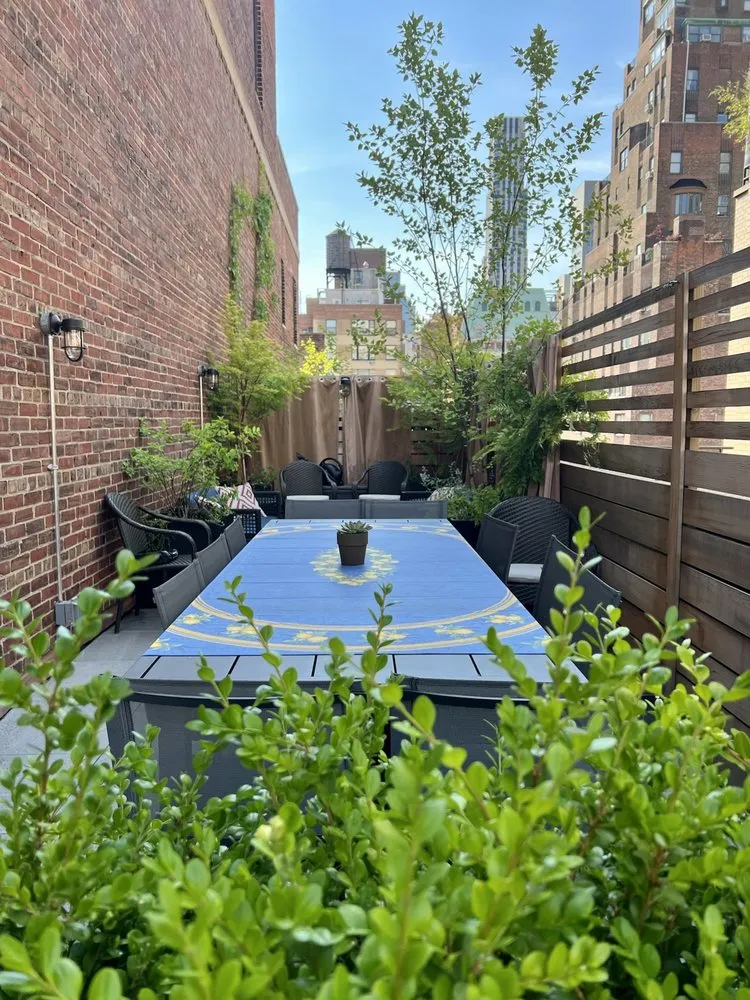 Reliable lawn care service in New York, NY by Bella Gardens