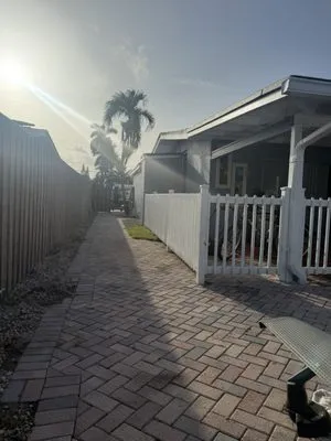 Bella Home Improvement Logo