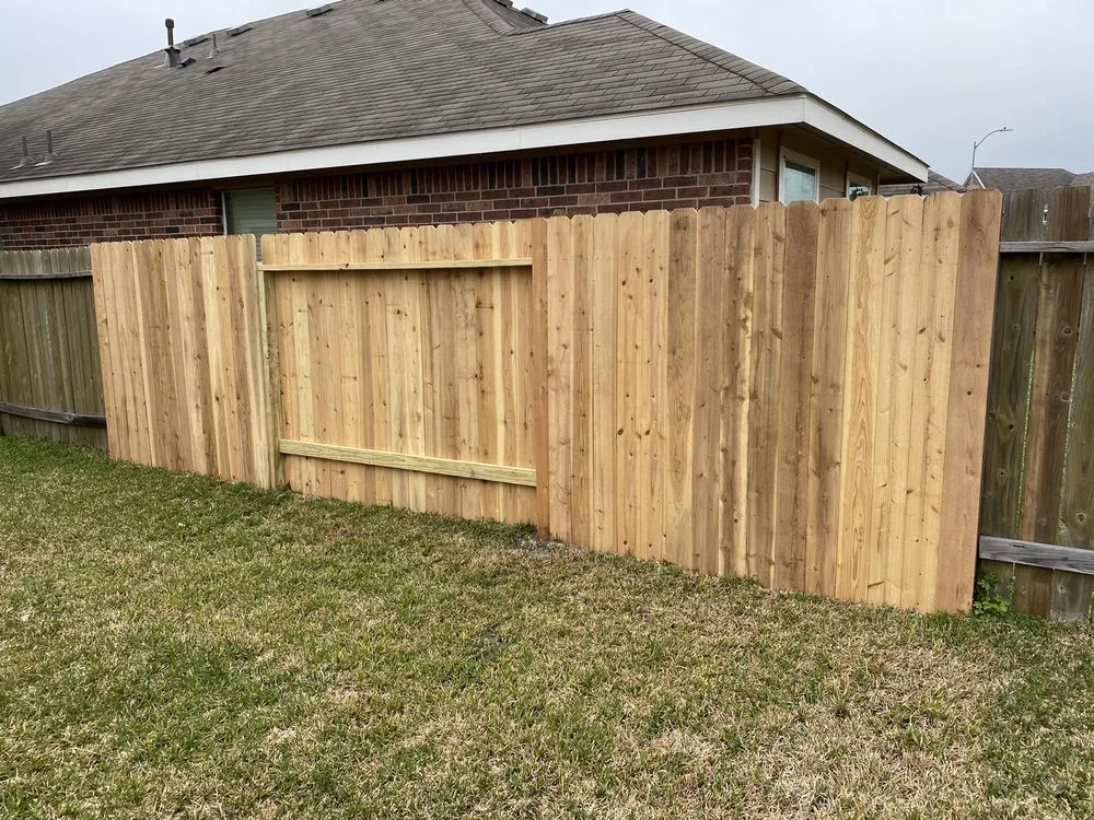 Expert lawn care service experts serving Houston, TX - Bella Luxe Landscape and Design