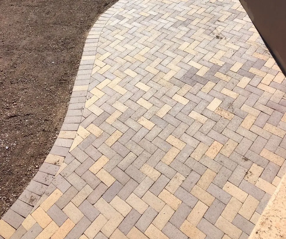 Trusted lawn care service experts serving Santa Fe, NM - Bella Stone