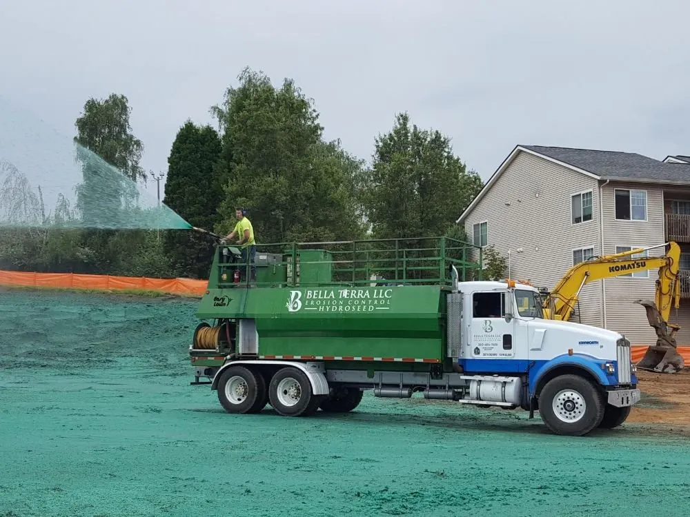 Expert yard maintenance in Woodland, WA by Bella Terra