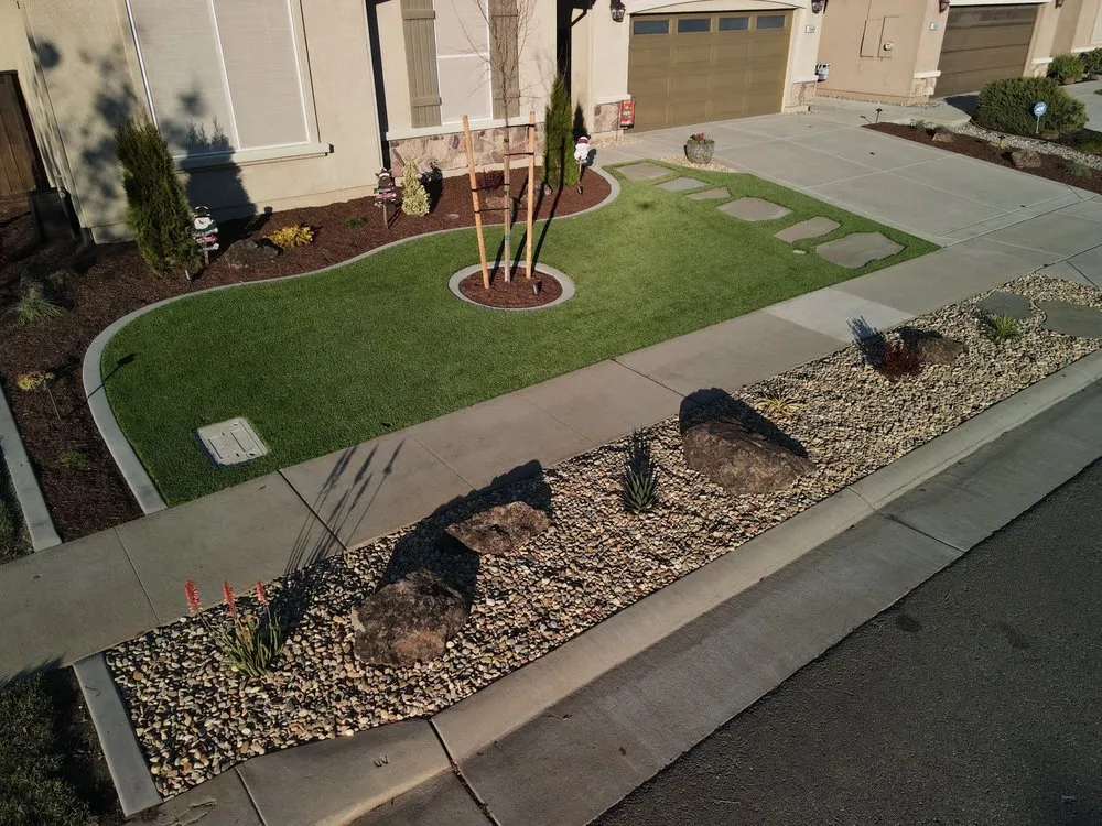 Professional yard cleanup service for homes in Loomis, CA by Bella Vista Artificial Grass & Landscaping