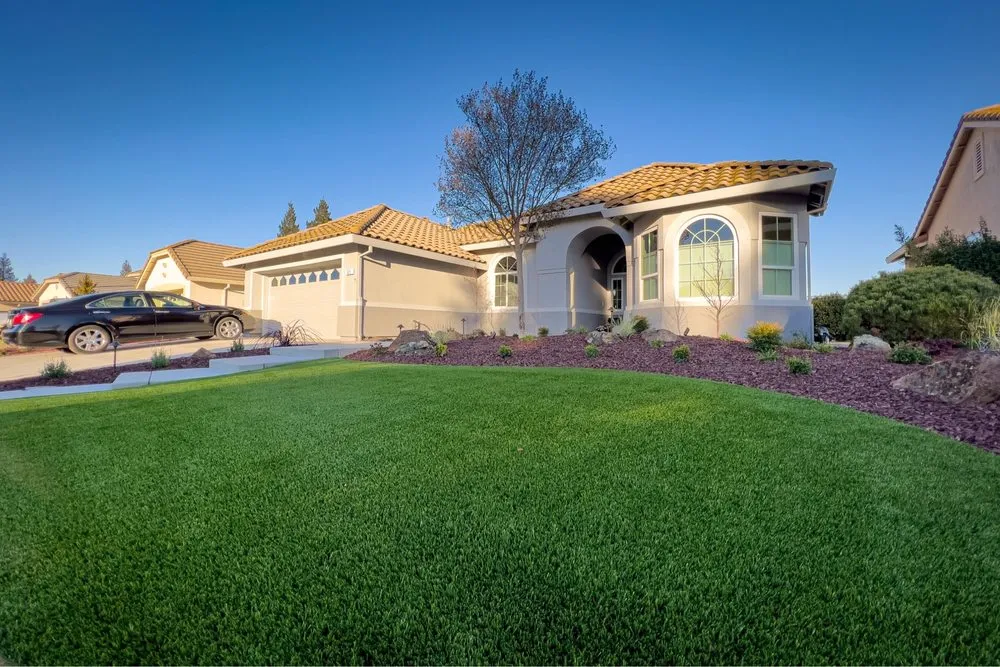 Reliable garden landscaping in Loomis, CA by Bella Vista Artificial Grass & Landscaping
