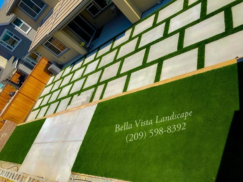 Reliable yard maintenance for year-round maintenance in Stockton, CA by Bella Vista Landscape