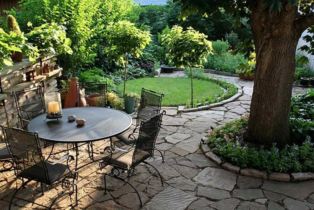 Affordable residential landscaping in White Plains, NY by Bellantoni Landscapes