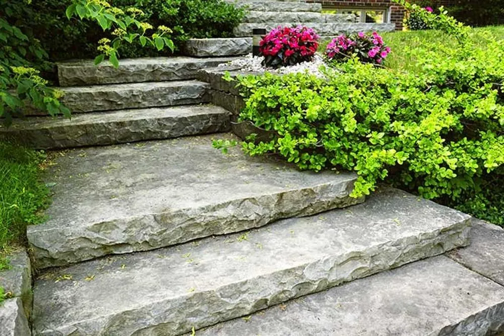 Affordable yard cleanup service for beautiful yards across White Plains, NY - Bellantoni Landscapes