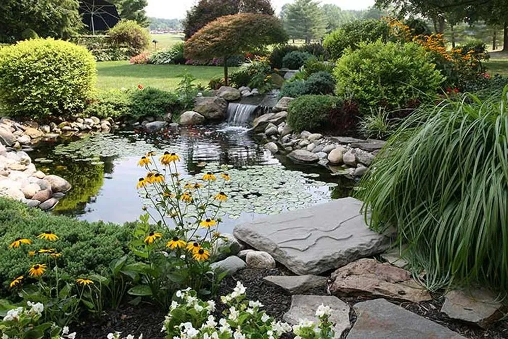 Affordable landscape installation for year-round maintenance across White Plains, NY - Bellantoni Landscapes