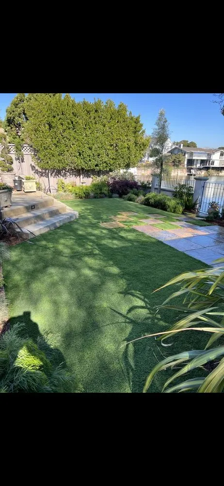 Professional garden landscaping for year-round maintenance in San Francisco, CA by Bellas Landscapes