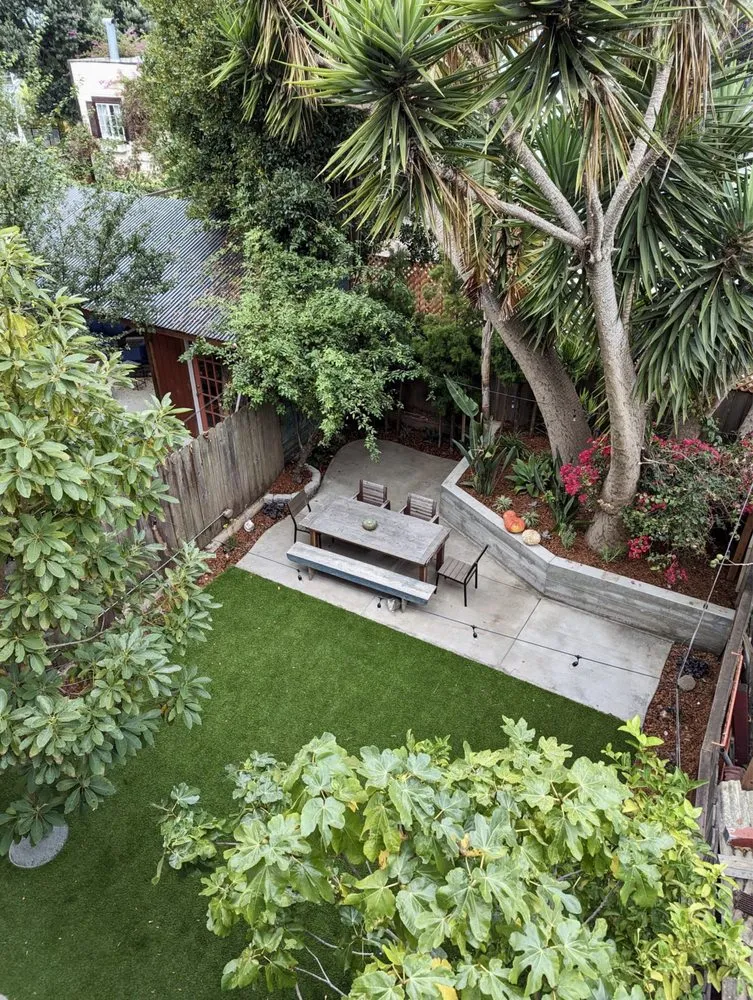 Custom yard cleanup service in San Francisco, CA by Bellas Landscapes