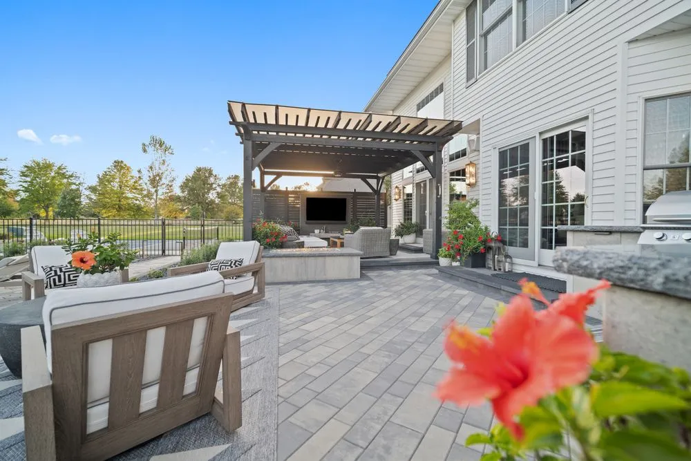 Expert lawn care service in Bloomington, IL by Bellas Landscaping