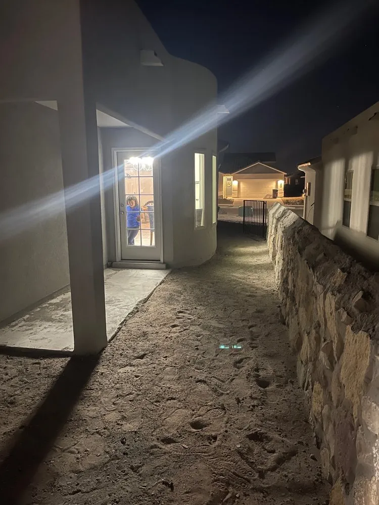 Affordable lawn mowing service in El Paso, TX by Bella's Landscaping