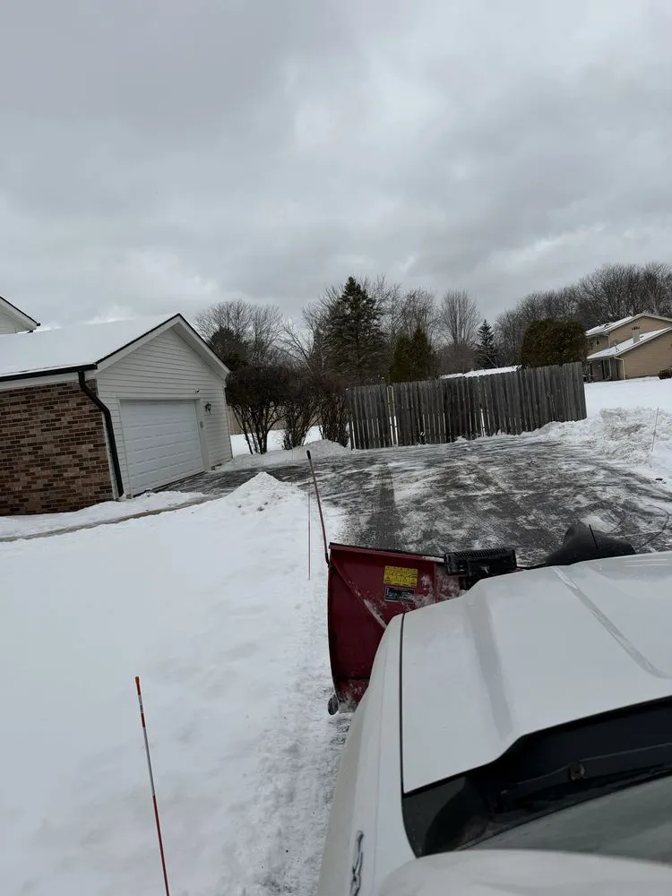 Reliable yard maintenance with custom design in Brown Deer, WI by Bella’s Outdoor Services