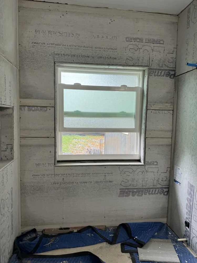 Custom outdoor landscaping for year-round maintenance in Orlando, FL by Bella’s Vision Services