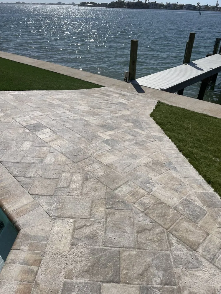 Custom yard maintenance in Treasure Island, FL by Belleair Property Maintenance & Landscaping