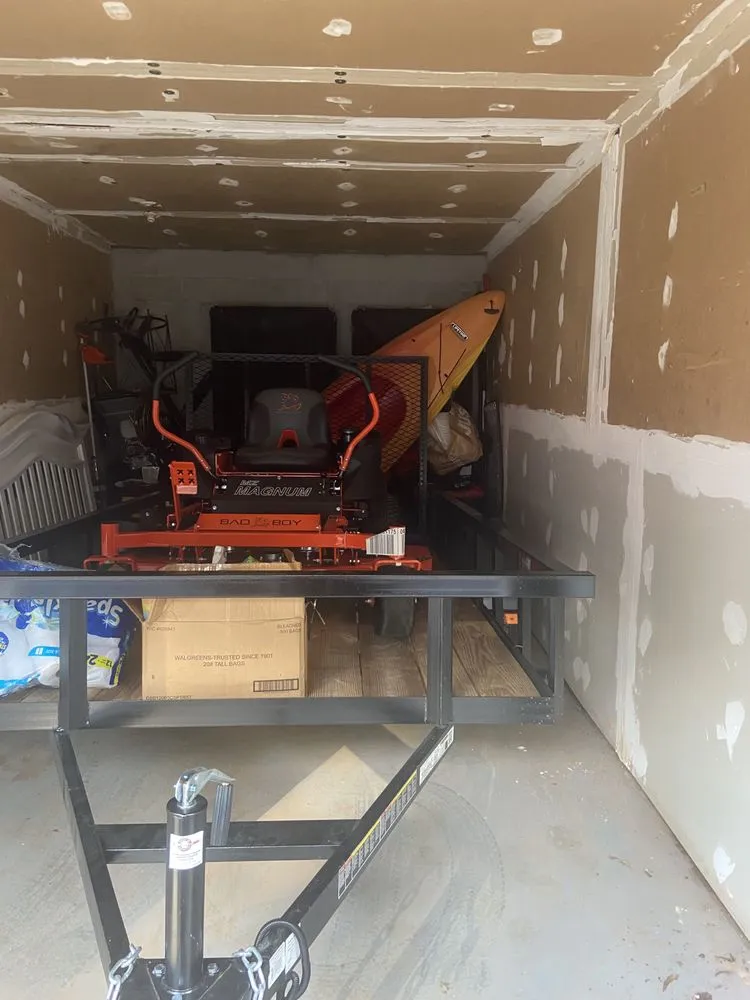 Reliable garden landscaping for beautiful yards in Charlotte, NC by Belles Cleaners