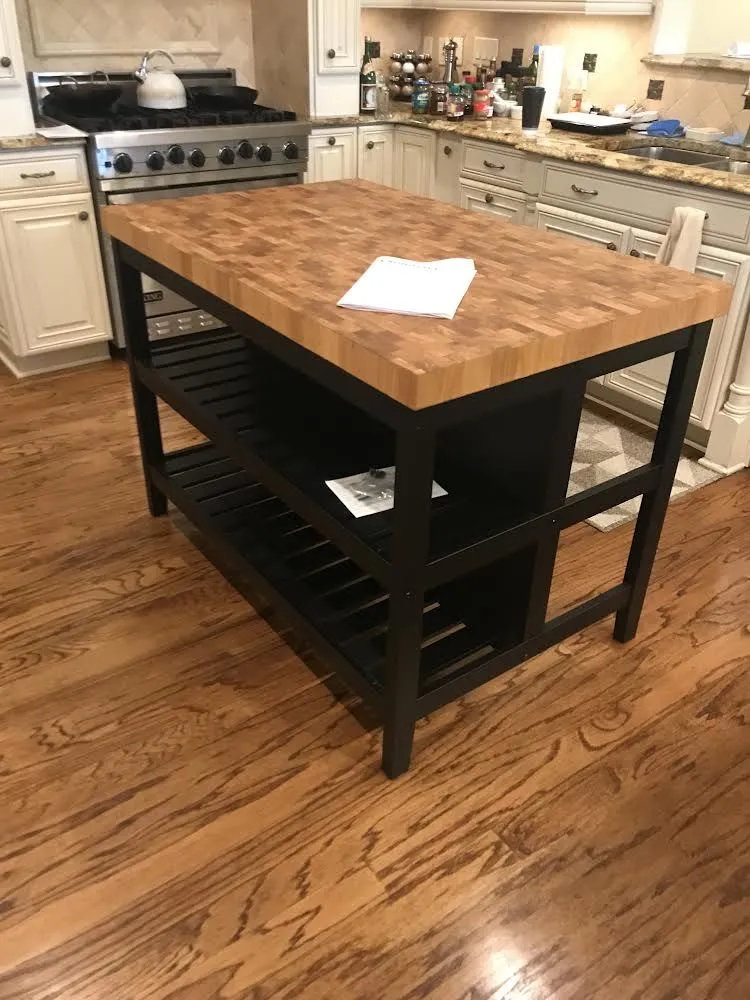 Local lawn mowing service for homes across Charlotte, NC - Belles Cleaners