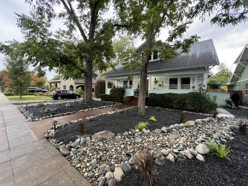 Custom residential landscaping in Sacramento, CA - Belleview Gardens