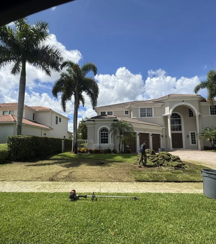 Local lawn mowing service for residential properties across Delray Beach, FL - Bellflower Land Services
