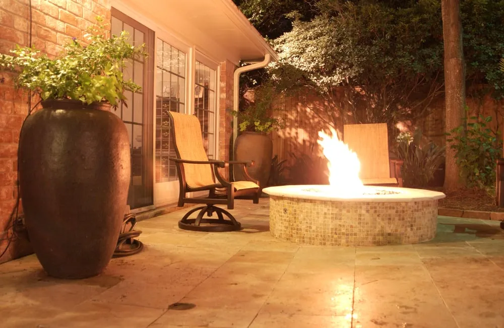 Local yard cleanup service for beautiful yards in The Woodlands, TX by Bello Domani Outdoor Design