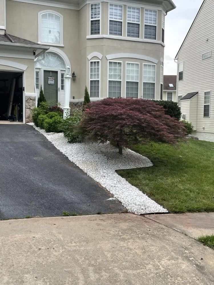Professional yard maintenance in Sterling, VA by Bello Garcia Landscaping