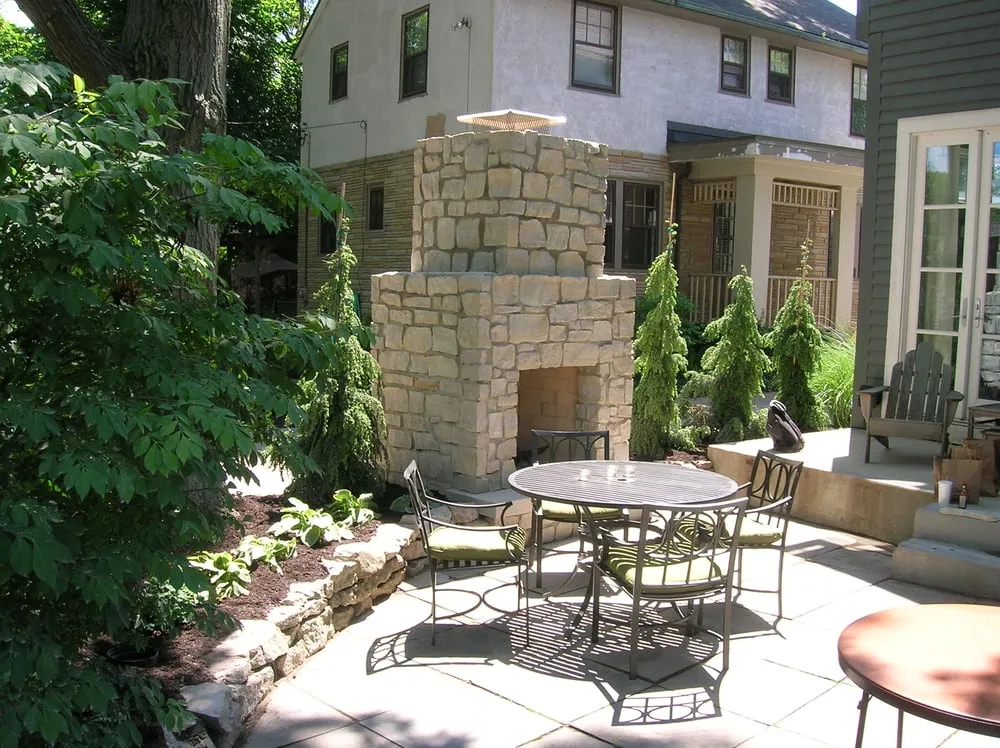 Local yard cleanup service experts serving Columbus, OH - Bello Giardino