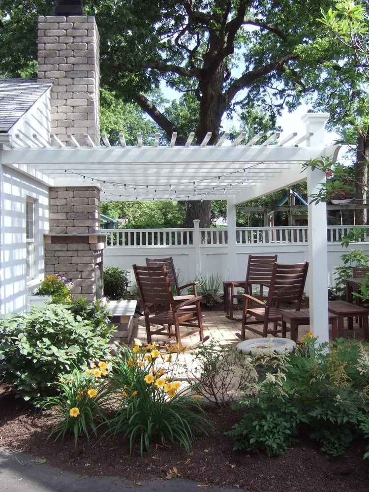 Affordable garden landscaping in Columbus, OH by Bello Giardino