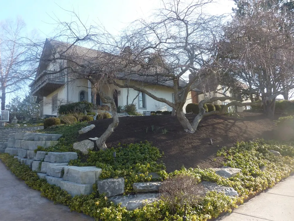 Reliable outdoor landscaping experts serving Columbus, OH - Bello Giardino