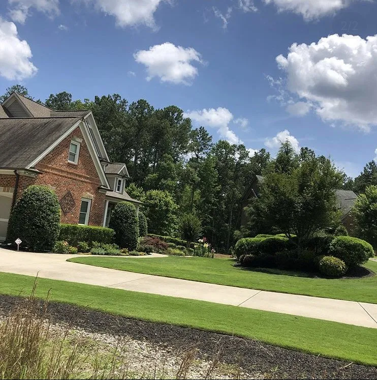 Reliable landscaping services for beautiful yards in Powder Springs, GA by Bello Landscapes