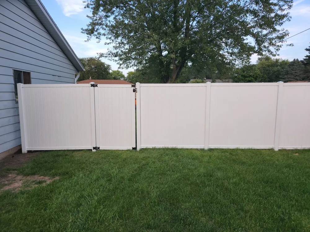 Affordable residential landscaping experts serving Janesville, WI - Bello Property Services