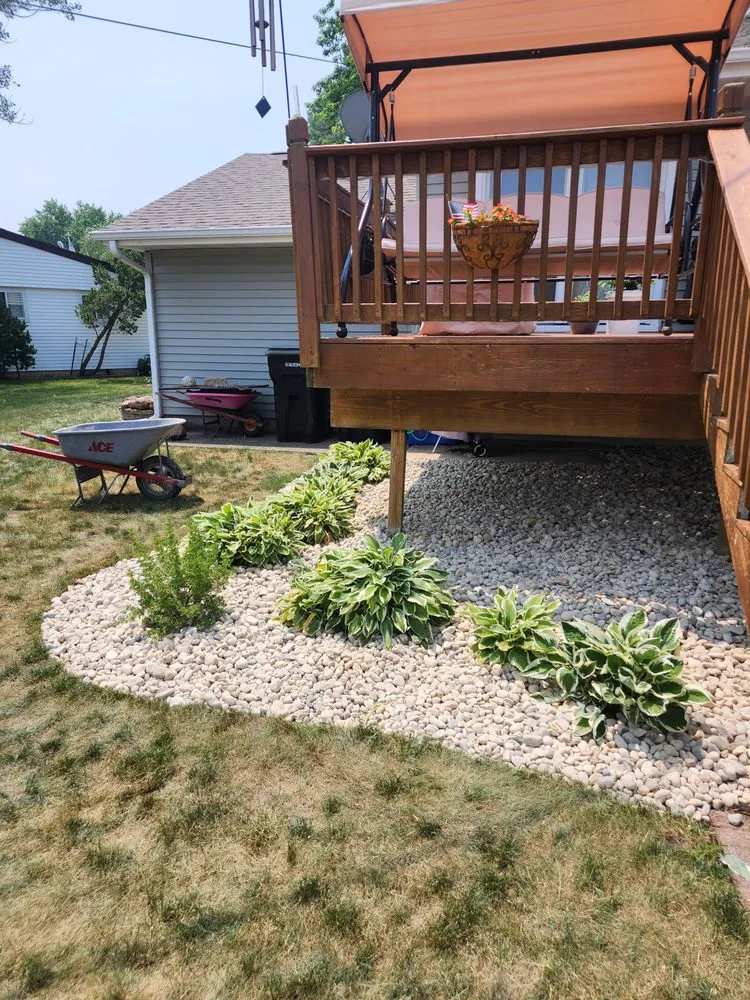 Affordable lawn mowing service in Janesville, WI - Bello Property Services