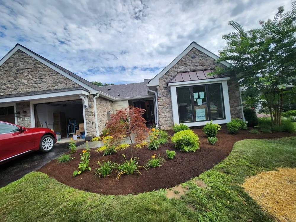 Top-rated landscaping services experts serving Upper Darby Township, PA - Bellosa Landscaping Full Seasons