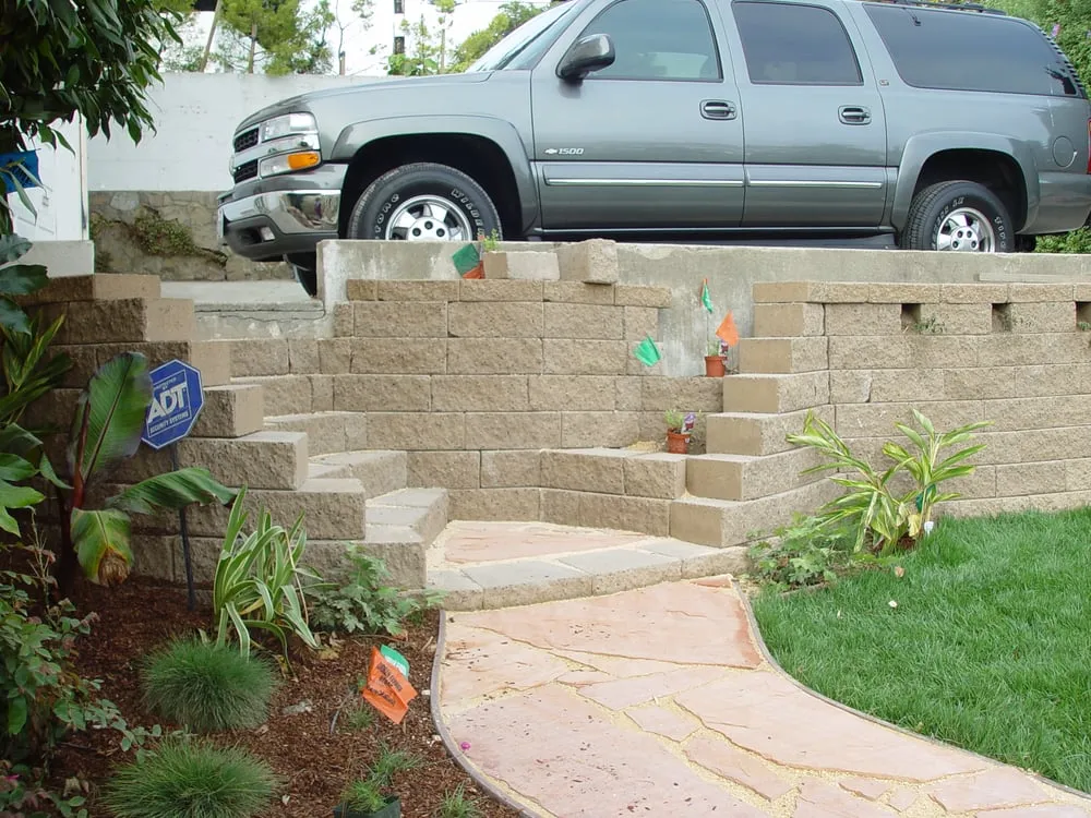 Top-rated yard maintenance in S San Francisco, CA by Bells and Biddle Landscaping