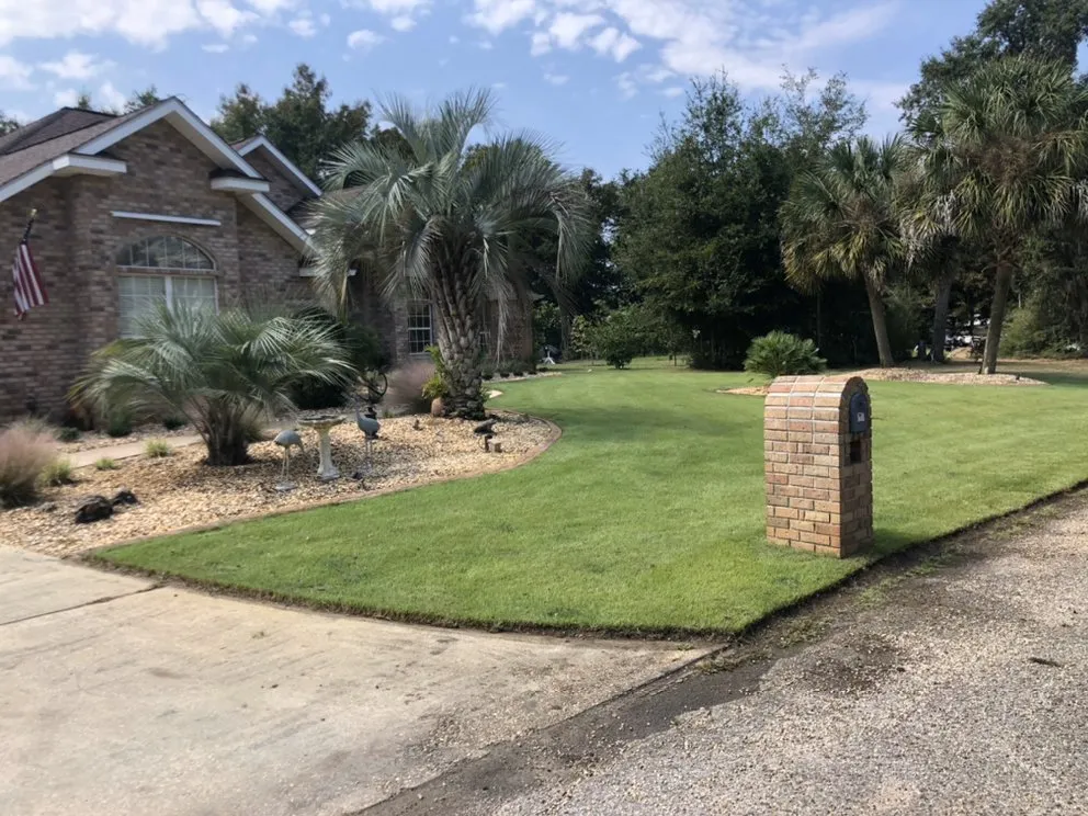 Reliable landscape design in Navarre, FL - Bell's Lawn Care