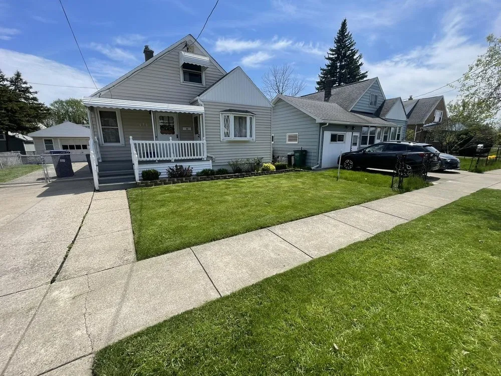 Top-rated garden landscaping in Buffalo, NY by Belmont Landscape