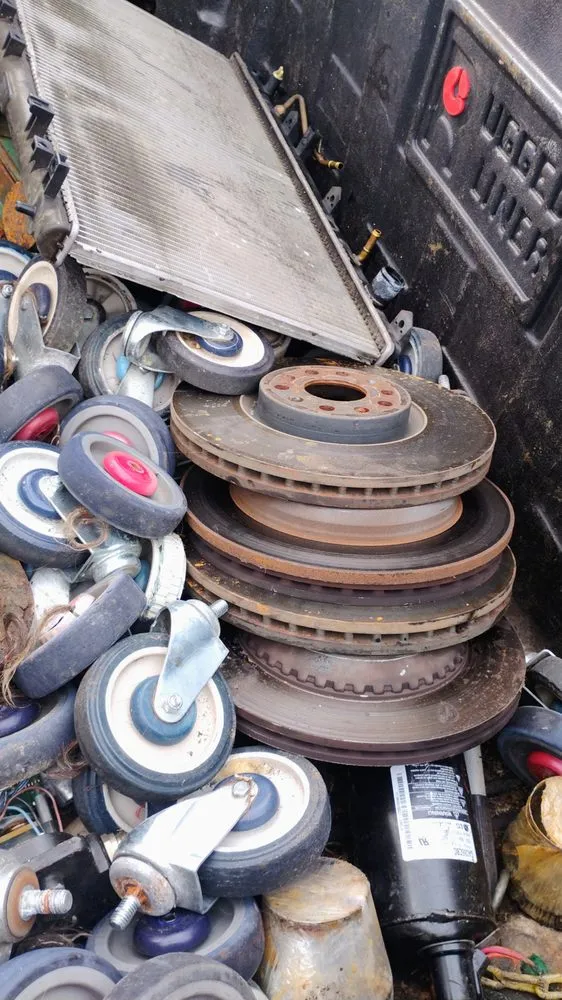 Top-rated lawn care service experts serving Chattanooga, TN - Belton's We Do It All Services