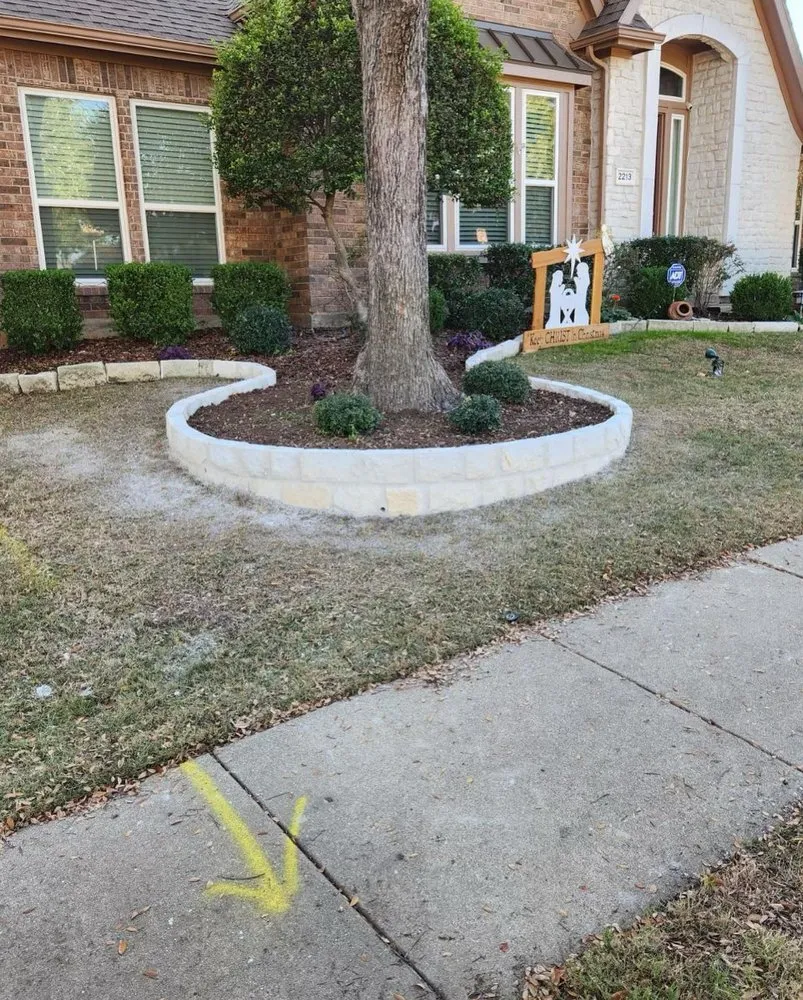 Top-rated lawn mowing service in Lewisville, TX - Beltran & Plus