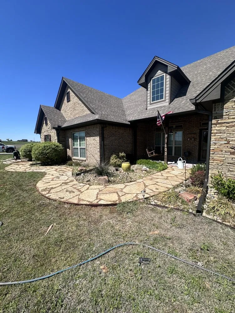 Custom lawn care service near you in Lewisville, TX by Beltran & Plus