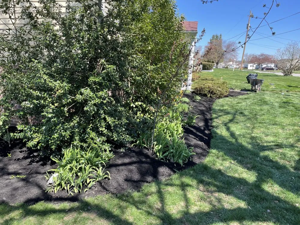 Custom lawn mowing service in Dover, PA - BEM Maintenance